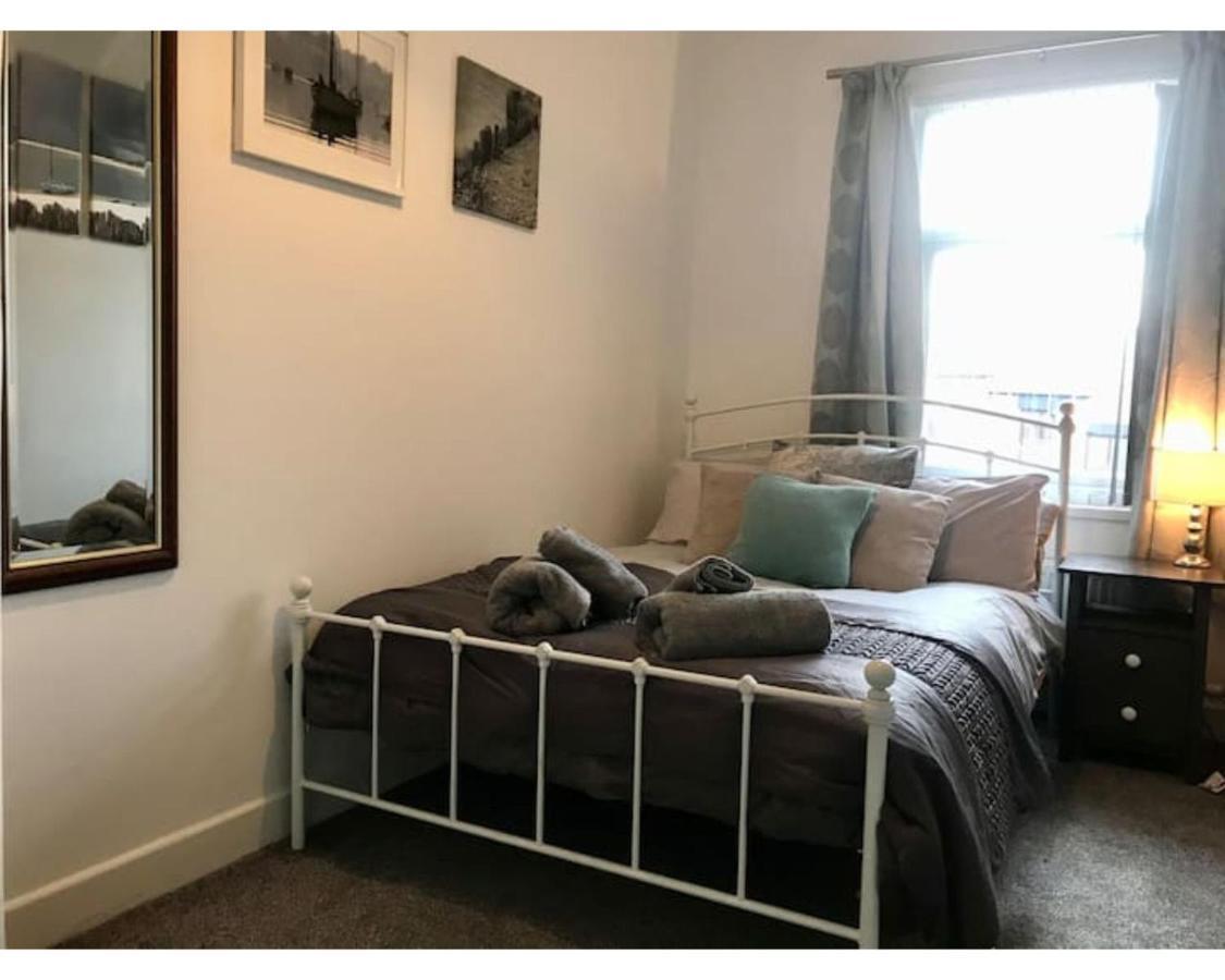 Stylish 3 Bedroom House Only 5 Mins From M6/M58 Wigan Zewnętrze zdjęcie